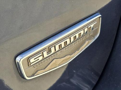 2019 Jeep Grand Cherokee Summit