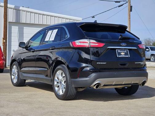 2020 Ford Edge Titanium