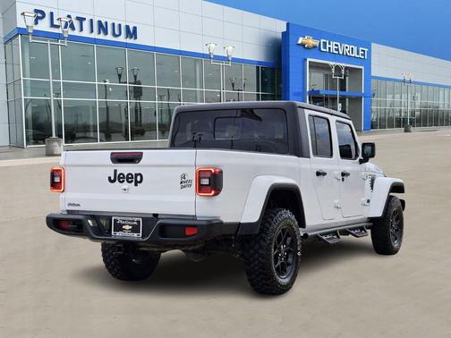 2024 Jeep Gladiator Willys