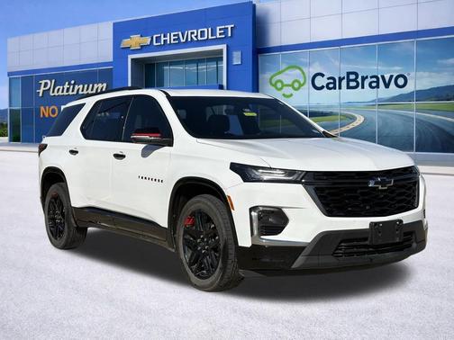 Summit White 2023 Chevrolet Traverse Premier