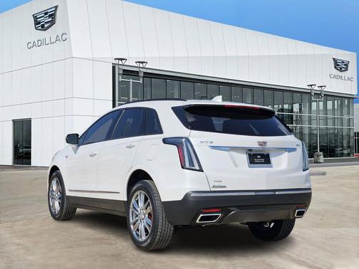 2025 Cadillac XT5 Sport