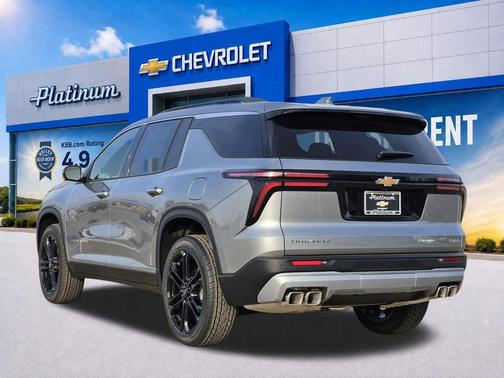 Sterling Gray Metallic 2026 Chevrolet Traverse LT