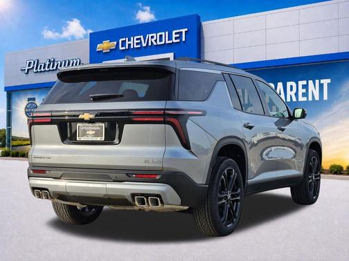 Sterling Gray Metallic 2026 Chevrolet Traverse LT