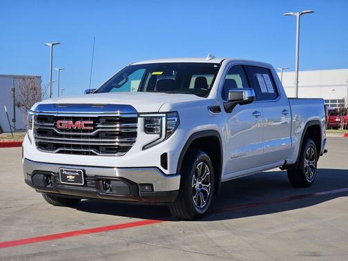 2024 GMC Sierra 1500 SLT