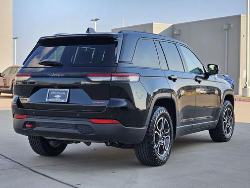2022 Jeep Grand Cherokee Trailhawk