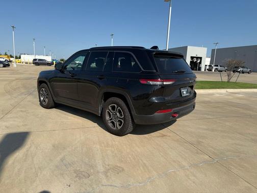 2022 Jeep Grand Cherokee Trailhawk