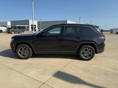 2022 Jeep Grand Cherokee Trailhawk