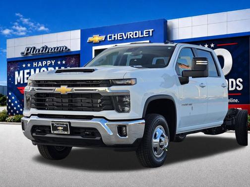 Summit White 2026 Chevrolet Silverado 3500 LT