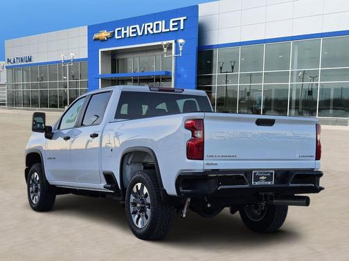 2026 Chevrolet Silverado 2500 Custom