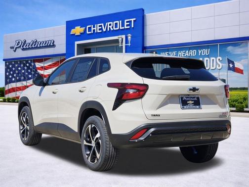 White Sands 2026 Chevrolet Trax FWD 1RS