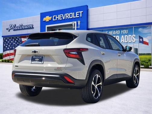 White Sands 2026 Chevrolet Trax FWD 1RS