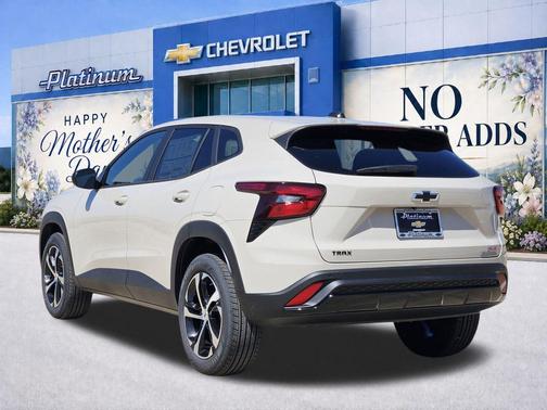 White Sands 2026 Chevrolet Trax FWD 1RS