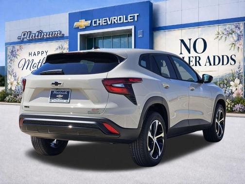 White Sands 2026 Chevrolet Trax FWD 1RS