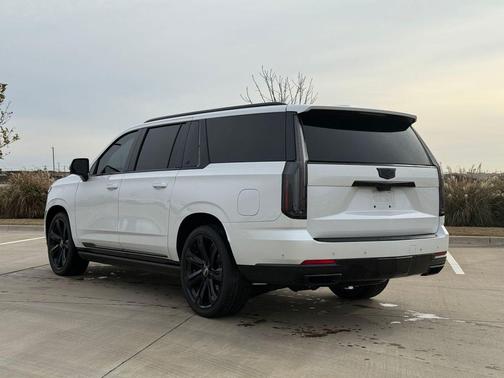 2025 Cadillac Escalade ESV Sport Platinum