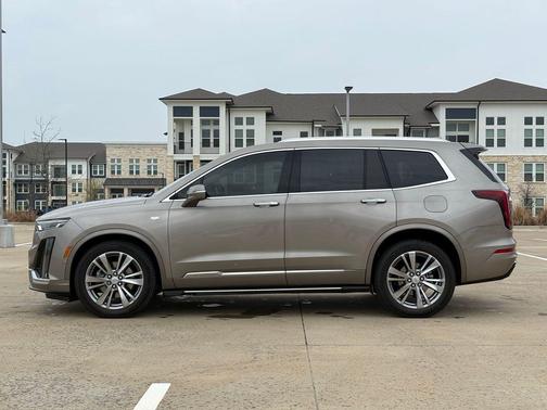 2023 Cadillac XT6 Premium Luxury AWD