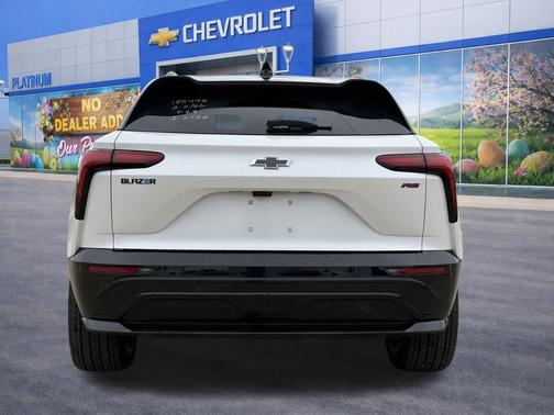 Iridescent Pearl Tricoat 2025 Chevrolet Blazer EV RWD RS