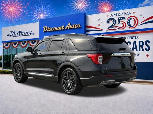 AGATE BLACK METALLIC 2021 Ford Explorer XLT