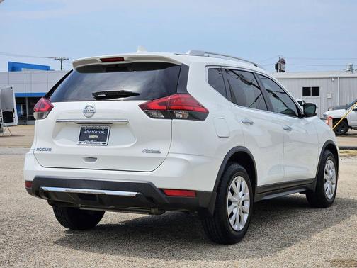 2017 Nissan Rogue S