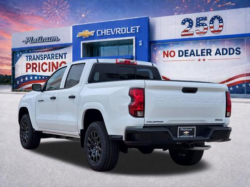 Summit White 2026 Chevrolet Colorado WT