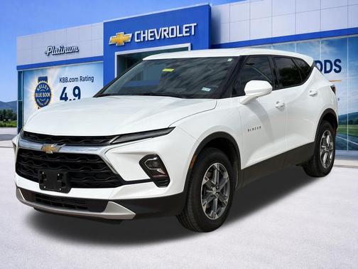 Summit White 2025 Chevrolet Blazer 2LT