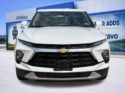 Summit White 2025 Chevrolet Blazer 2LT