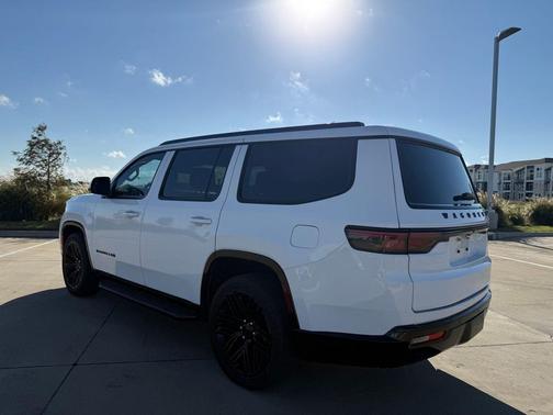 2022 Jeep Wagoneer Series II Carbide 4x2