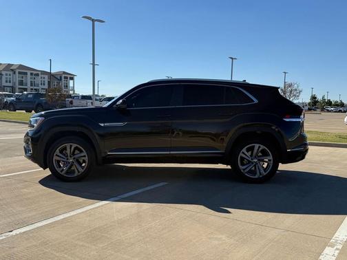 2024 Volkswagen Atlas Cross Sport 2.0T SEL