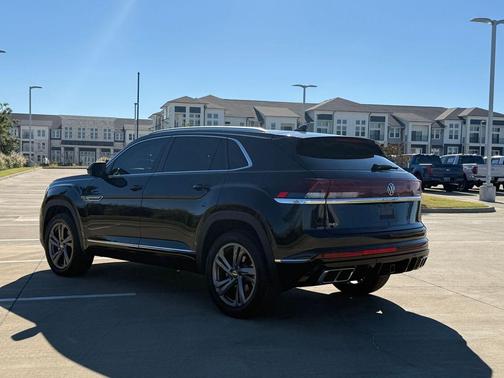 2024 Volkswagen Atlas Cross Sport 2.0T SEL