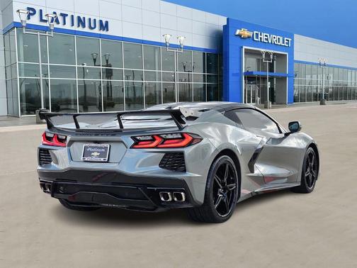 2022 Chevrolet Corvette Stingray w/2LT