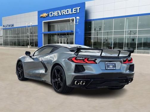 2022 Chevrolet Corvette Stingray w/2LT