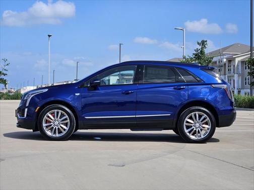 2025 Cadillac XT5 Sport