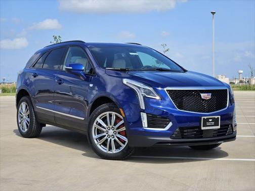 2025 Cadillac XT5 Sport