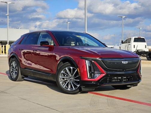 2024 Cadillac LYRIQ Sport