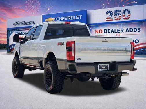 Star White Metallic Tri-Coat 2026 Ford F-250 King Ranch
