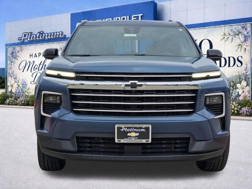 Lakeshore Blue Metallic 2026 Chevrolet Traverse LT