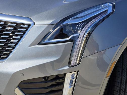 2025 Cadillac XT5 Luxury