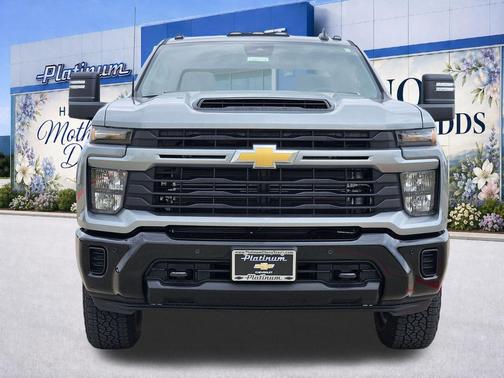 Sterling Gray Metallic 2026 Chevrolet Silverado 2500 Custom