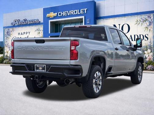Sterling Gray Metallic 2026 Chevrolet Silverado 2500 Custom