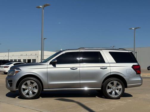 2024 Ford Expedition Platinum