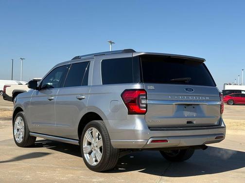 2024 Ford Expedition Platinum