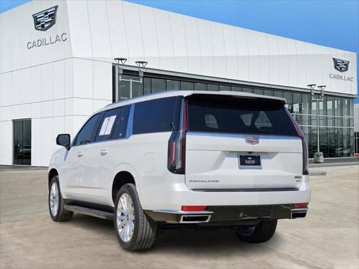 2024 Cadillac Escalade ESV Luxury