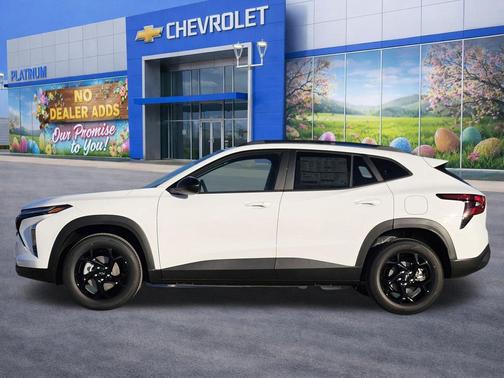 Summit White 2026 Chevrolet Trax LT