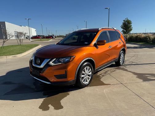 2020 Nissan Rogue SV