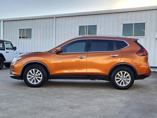 2020 Nissan Rogue SV