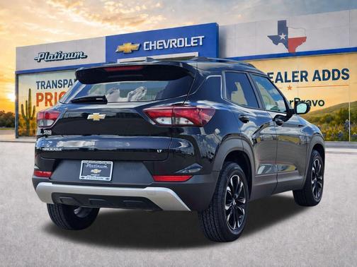 Mosaic Black Metallic 2023 Chevrolet Trailblazer LT