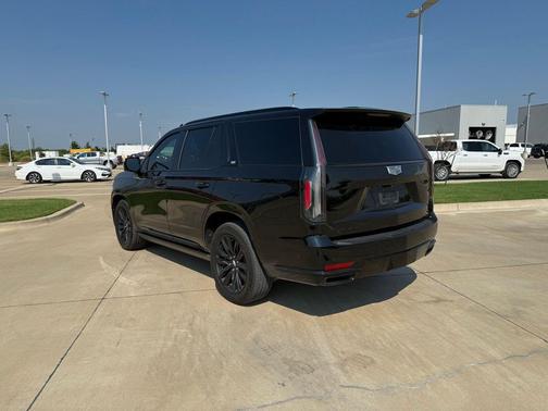 2022 Cadillac Escalade Sport Platinum
