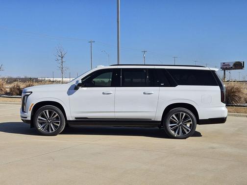 2026 Cadillac Escalade ESV Sport