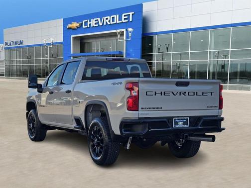 2026 Chevrolet Silverado 2500 Custom