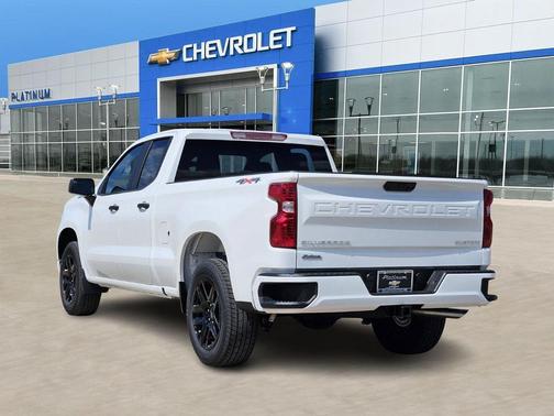 2026 Chevrolet Silverado 1500 Custom