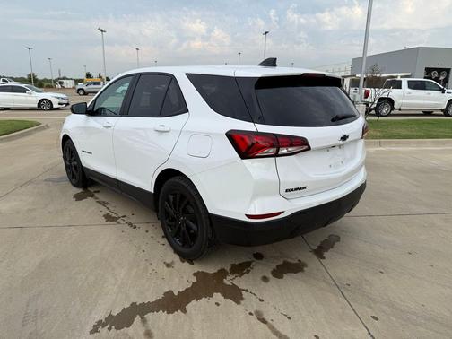 2023 Chevrolet Equinox LS